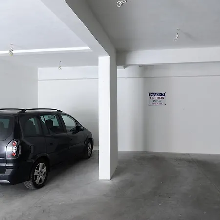 Apartment Denis *