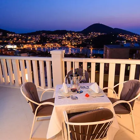 Denis * Dubrovnik