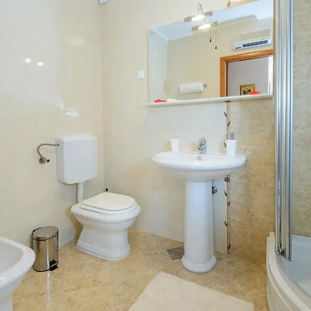 Διαμέρισμα Denis Ντουμπρόβνικ