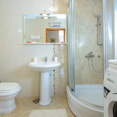 Denis * Ντουμπρόβνικ