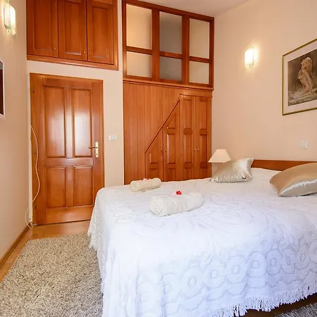 Denis Διαμέρισμα